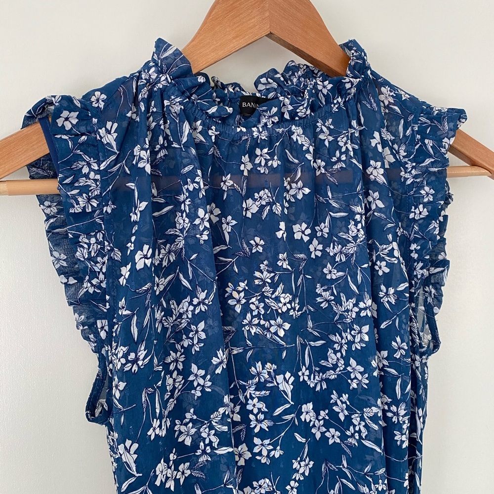 Banana Republic ruffle neck dress